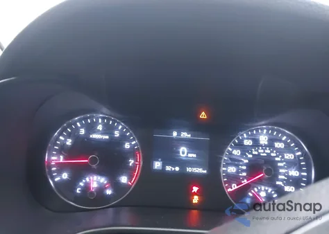 2021 Kia Forte Lxs z USA, uszkodzony, nr VIN 3KPF24AD4ME352976